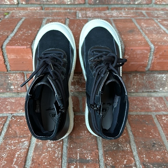 Gianni Bini Wander Lust Lug Sole Platform Boots in Black Women's Size 8 - Picture 5 of 7